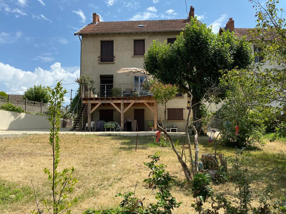Charmant F1 Avec Terrasse Et Vue Sur Jardin Arbore - Fraicheur Naturelle Du Rez De Jardin - Parking ベルリーヴ・シュル・アリエ エクステリア 写真
